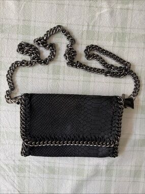 Borse in Pelle Black Chain-Trim Crossbody Bag